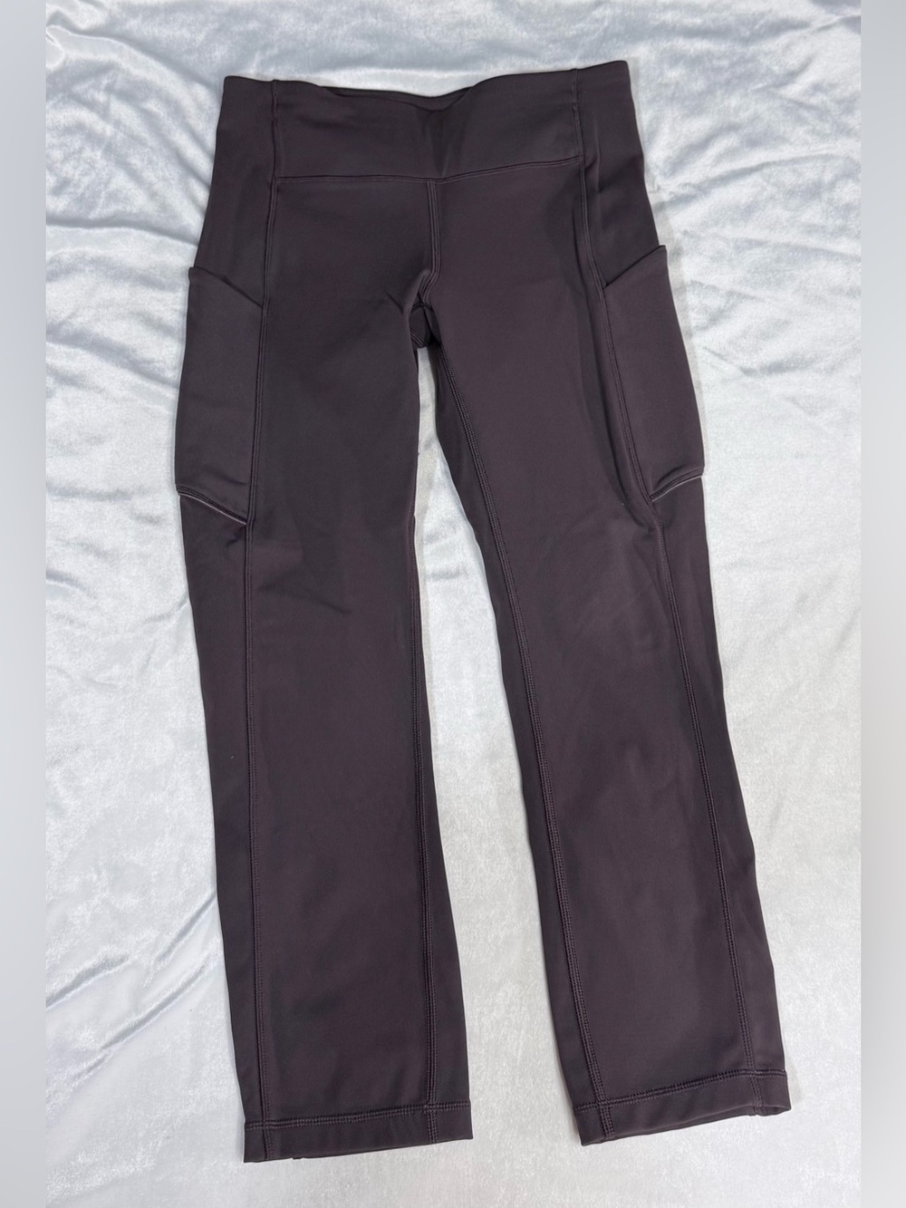 lululemon athletica dark plum High-Rise Side-Pocket Track Pants size 4